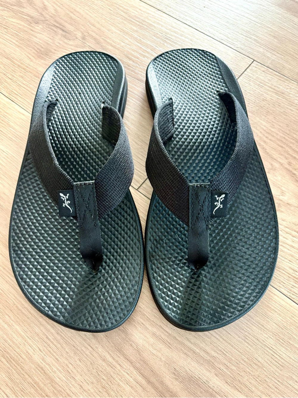 Chaco Women’s Black Rapid Pro Flip Sandals